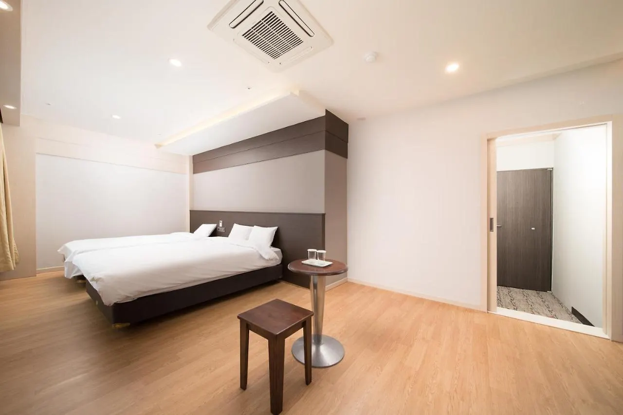 Jeju Palace Hotel